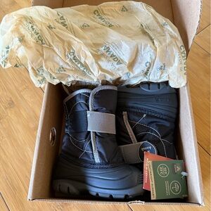 Kamik Toddler Size 5T Black Snow Boots